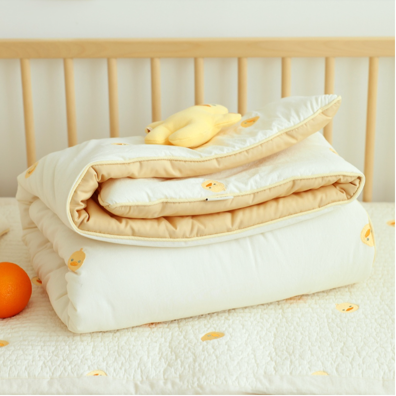 Cheduck(Duck) Embroidered Comforter