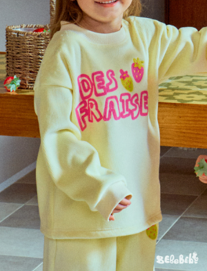 BEBEBEBE WINTER Strawberry corduroy set