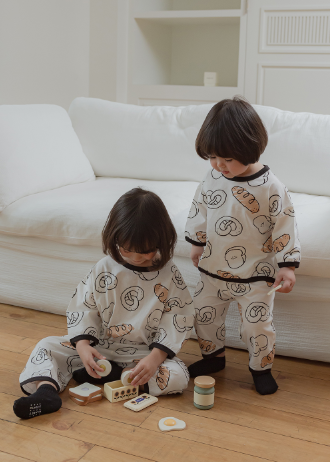 UBMOM SPRING/SUMMER PRE ORDER bread 2pc set