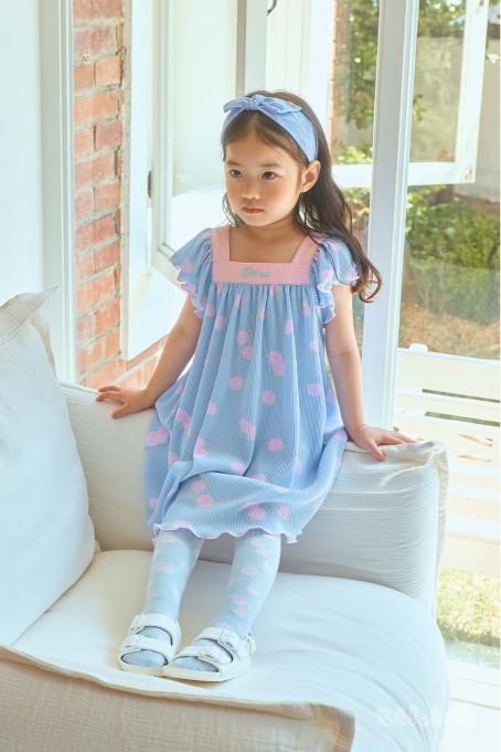 BEBEBEBE cream rose pleats dress