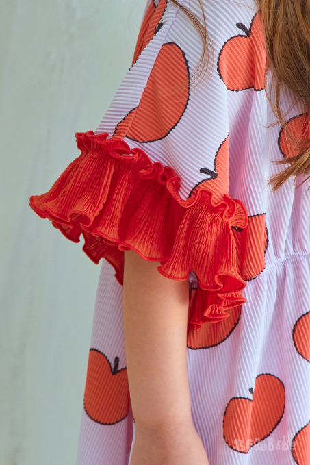 BEBEBEBE heart apple pleats dress