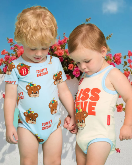 BEBE DE PINO 	All over cool bear baby bodysuit set