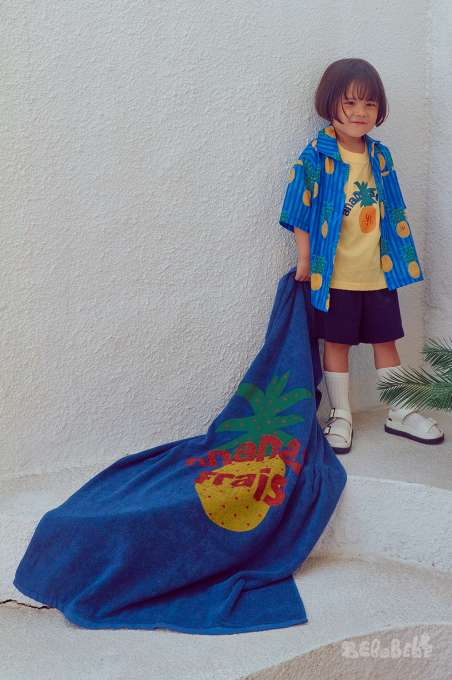 BEBEBEBE SUMMER Ananas frais beach towel (NAVY)