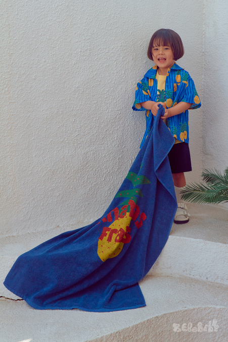 BEBEBEBE SUMMER Ananas frais beach towel (NAVY)