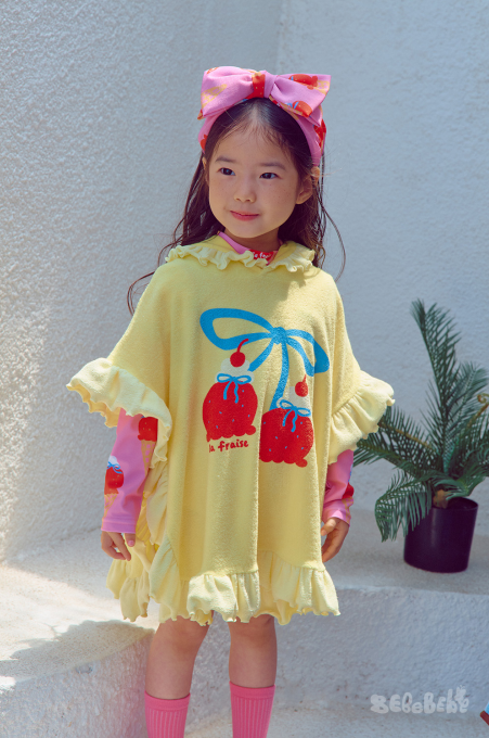 BEBEBEBE SUMMER Strawberry Ice cream frill poncho towel (YELLOW)