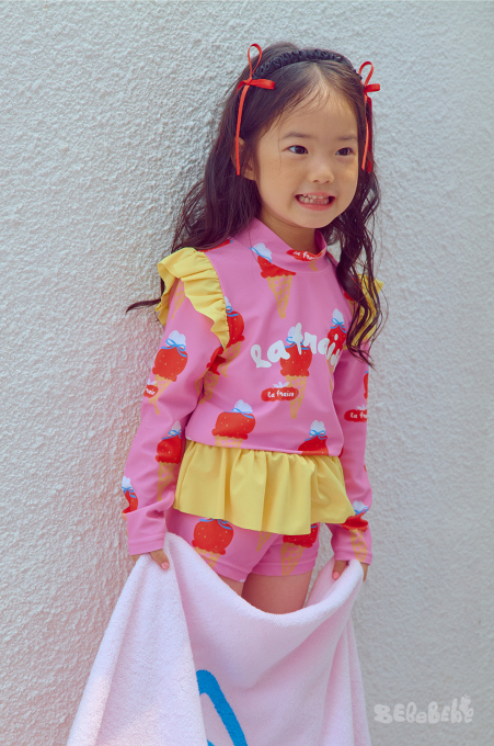 BEBEBEBE SUMMER Strawberry Ice cream frill rash guard SET (PINK)