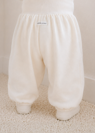 UBMOM Bebe blanc aladdin pants
