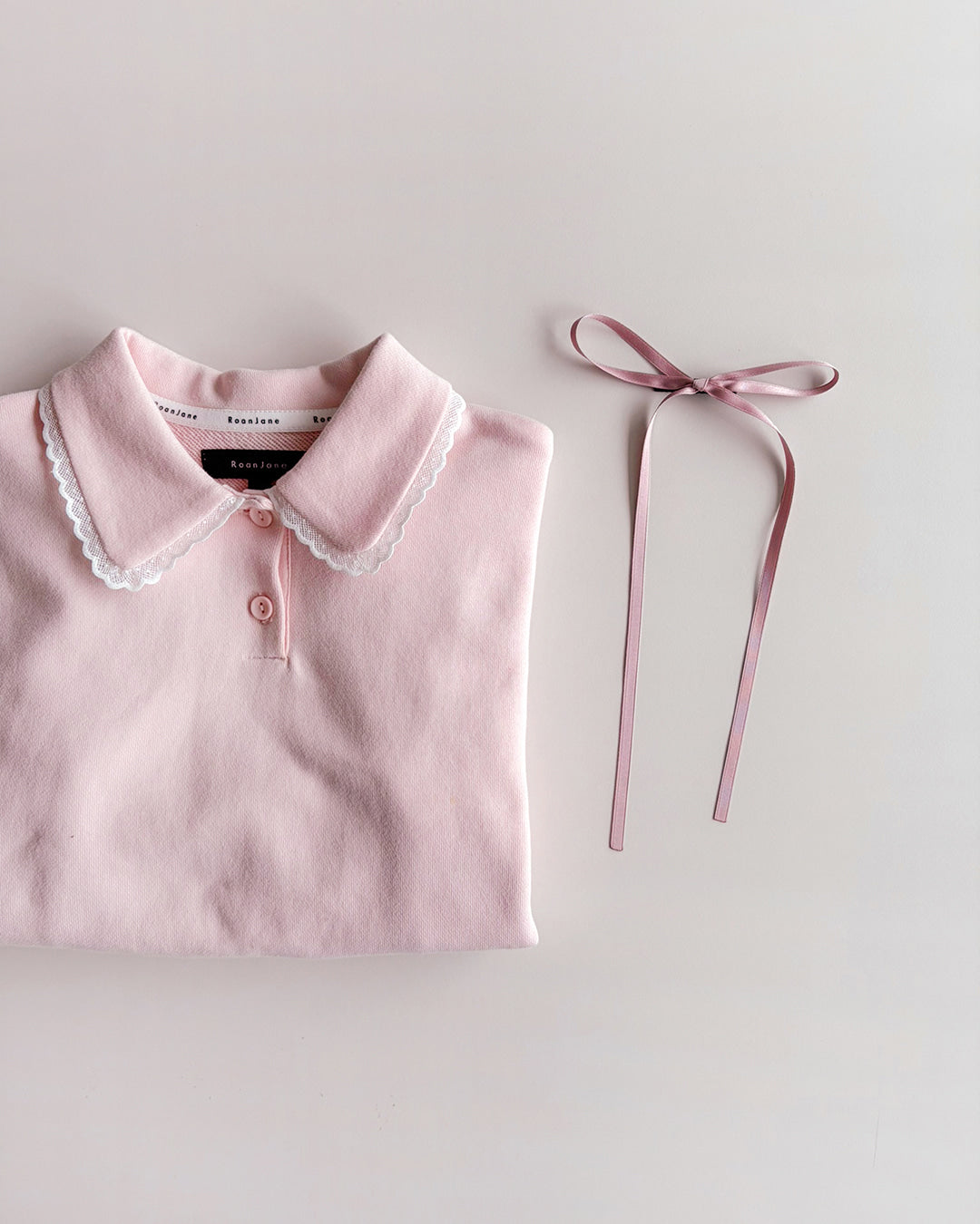 ROANJANE Lace collar sweatshirt