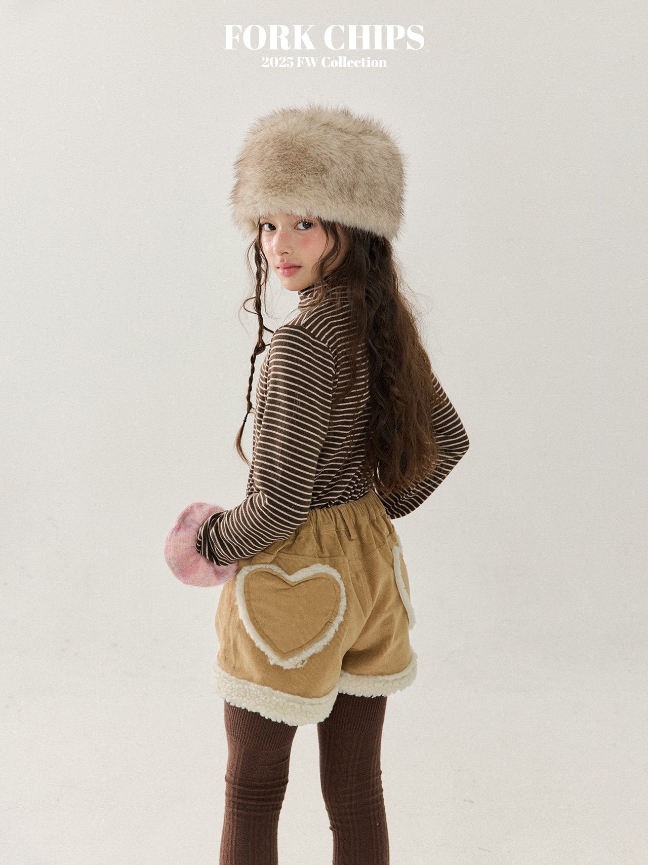 FORK CHIPS Fussy heart short pants