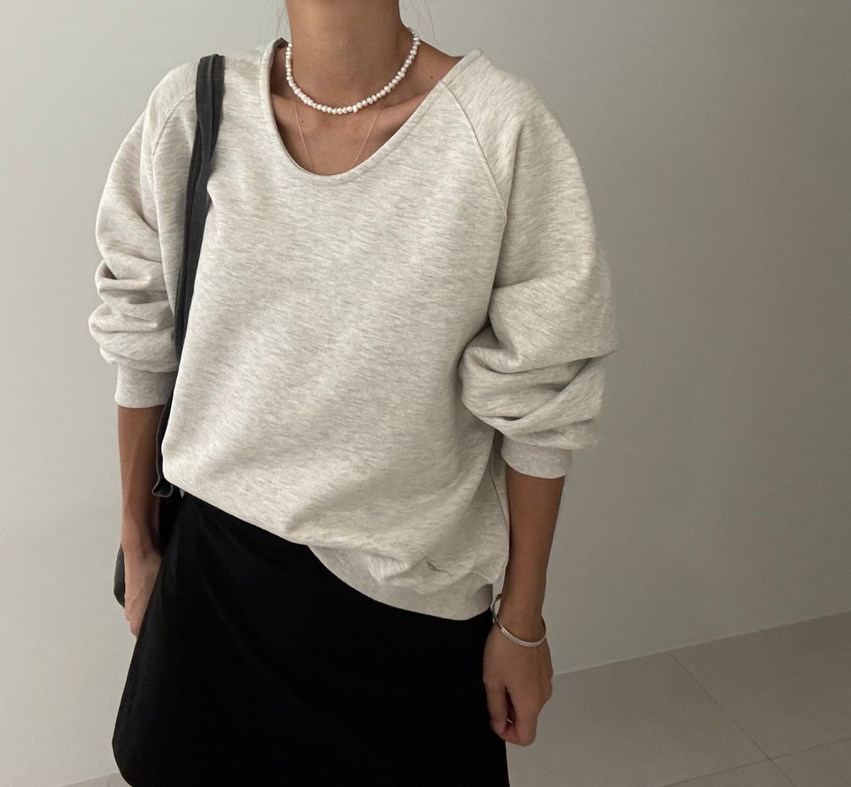 MOMS WEAR Deep V-neck Sweatshirt