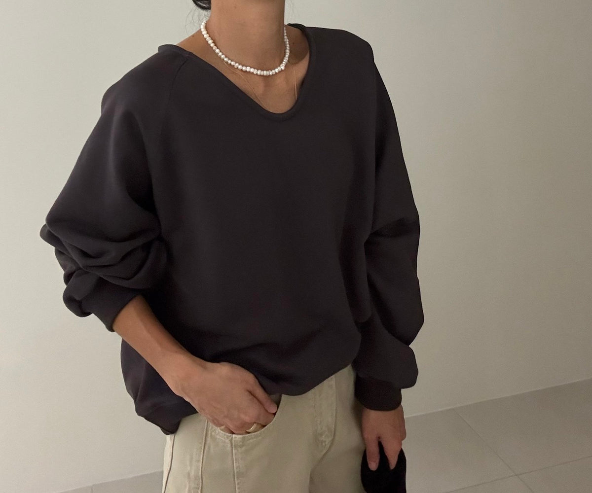 MOMS WEAR Deep V-neck Sweatshirt