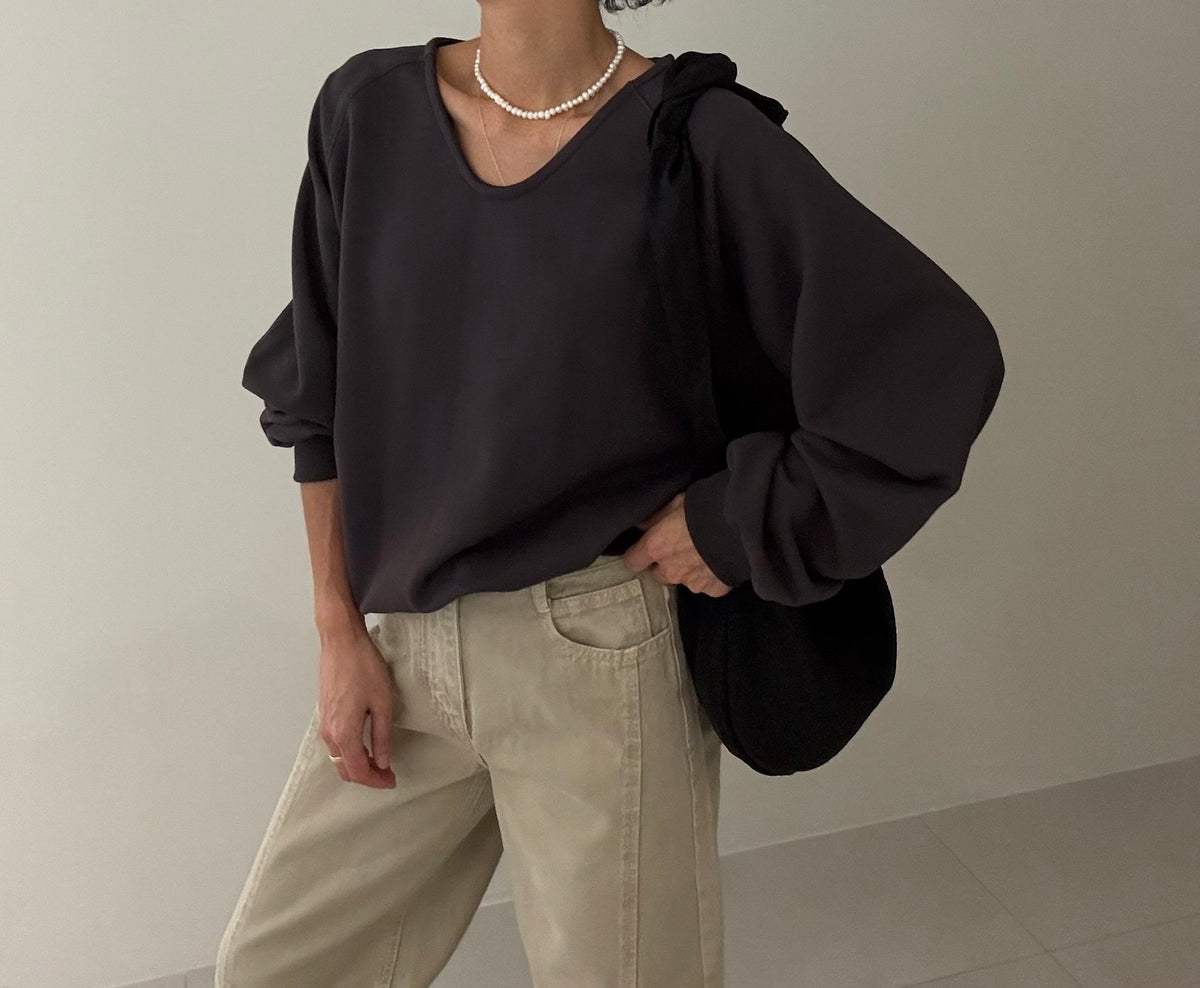 MOMS WEAR Deep V-neck Sweatshirt