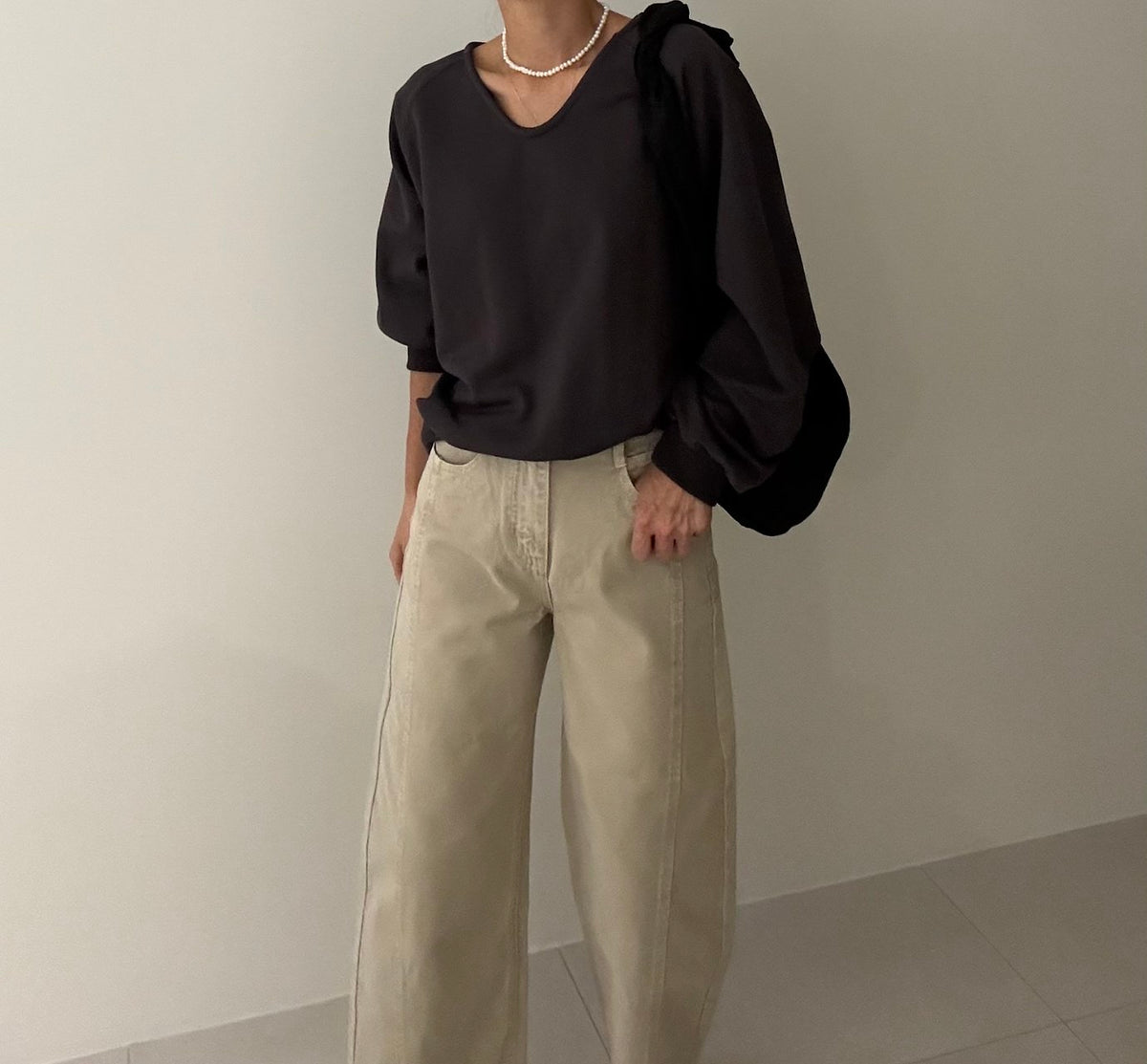 MOMS WEAR Deep V-neck Sweatshirt