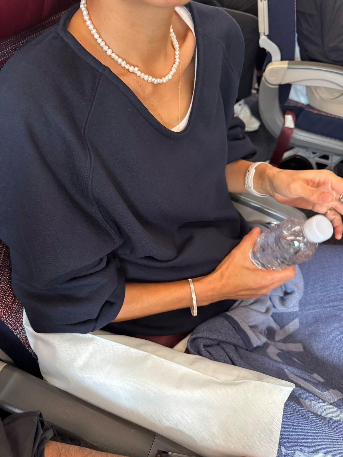 MOMS WEAR Deep V-neck Sweatshirt