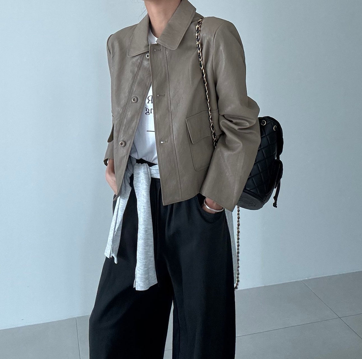 MOMS WEAR Basic Collar Leather Crop Leather Jacket