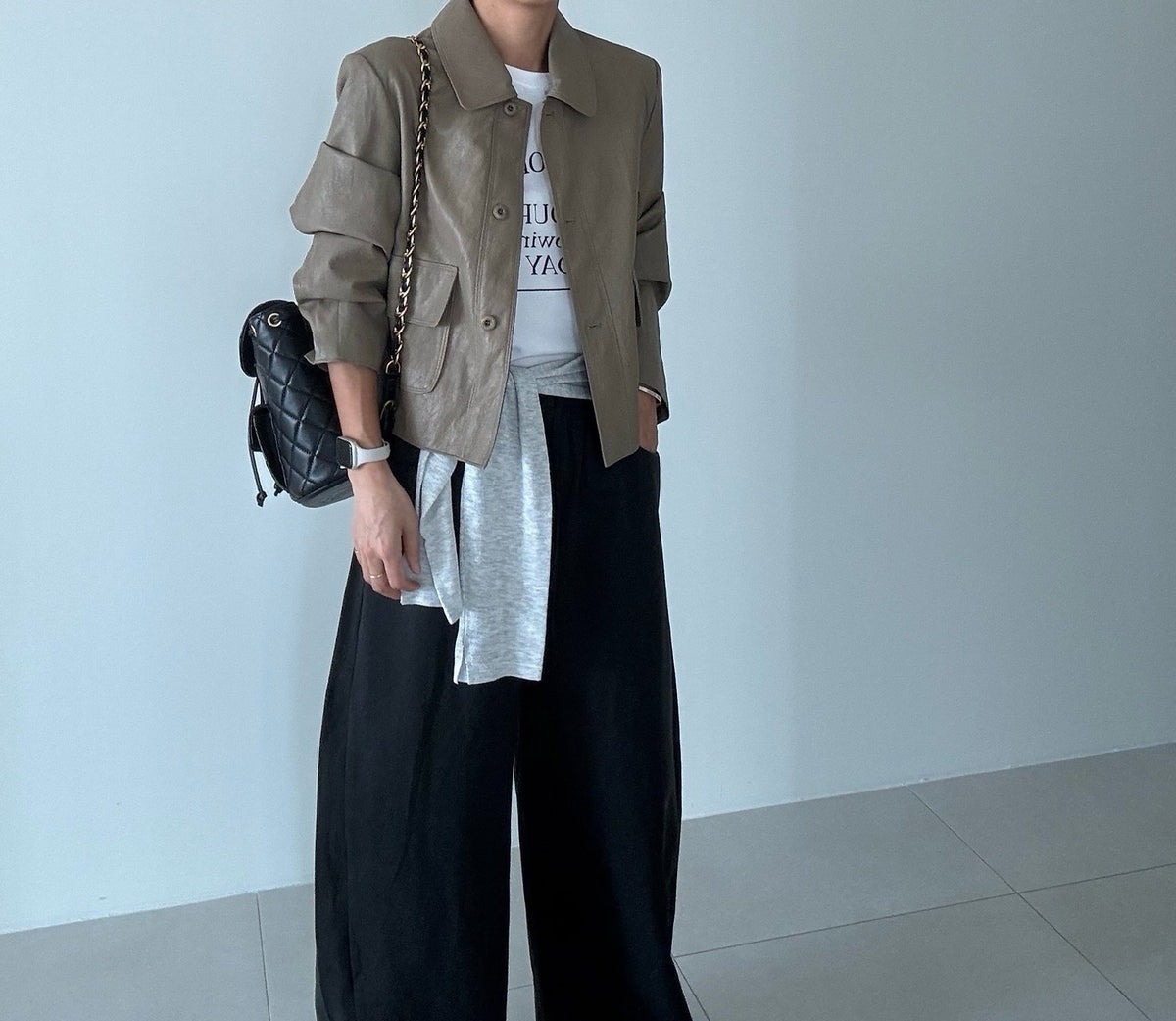 MOMS WEAR Basic Collar Leather Crop Leather Jacket