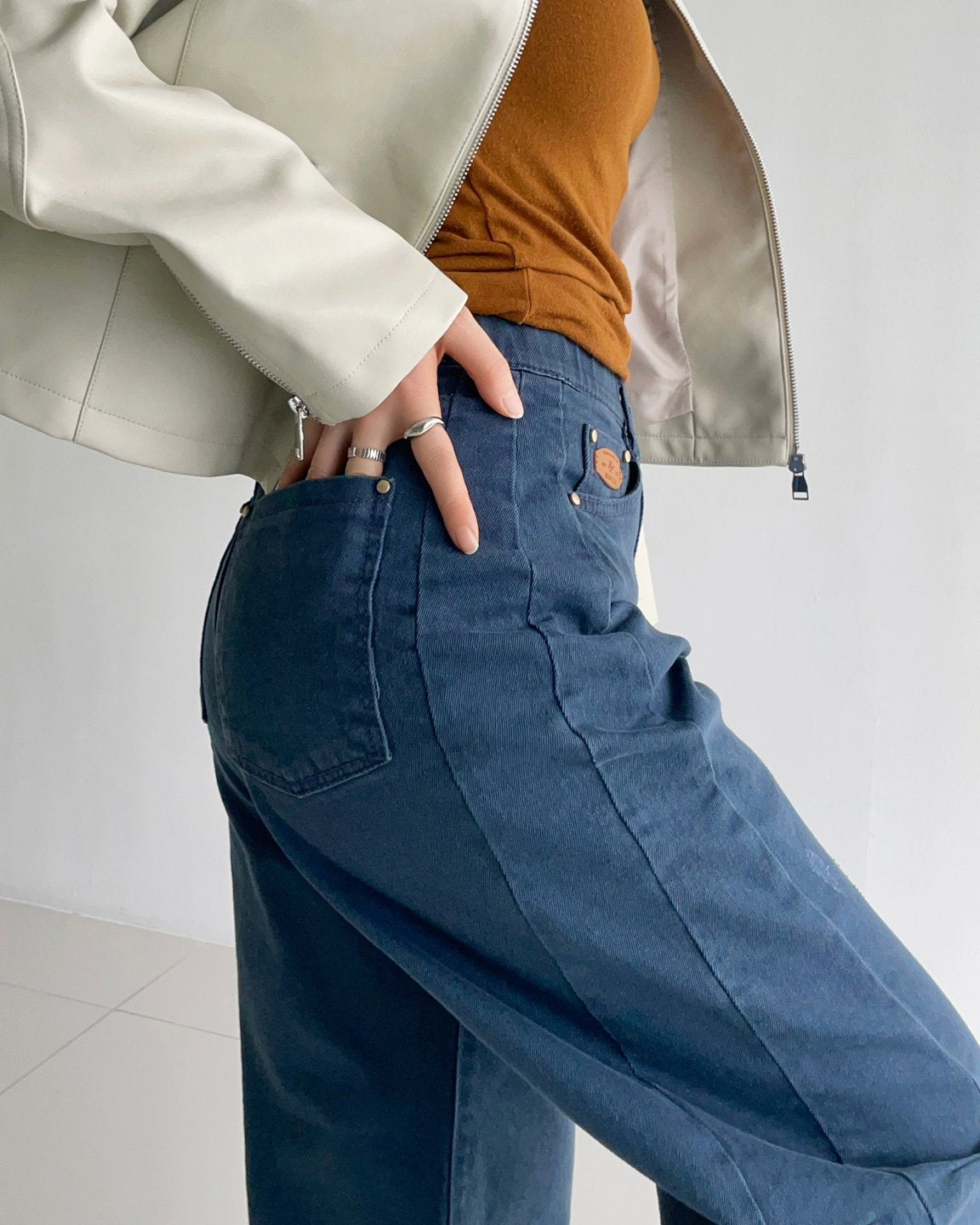 MOMS WEAR HOWLUK Curved wide pants