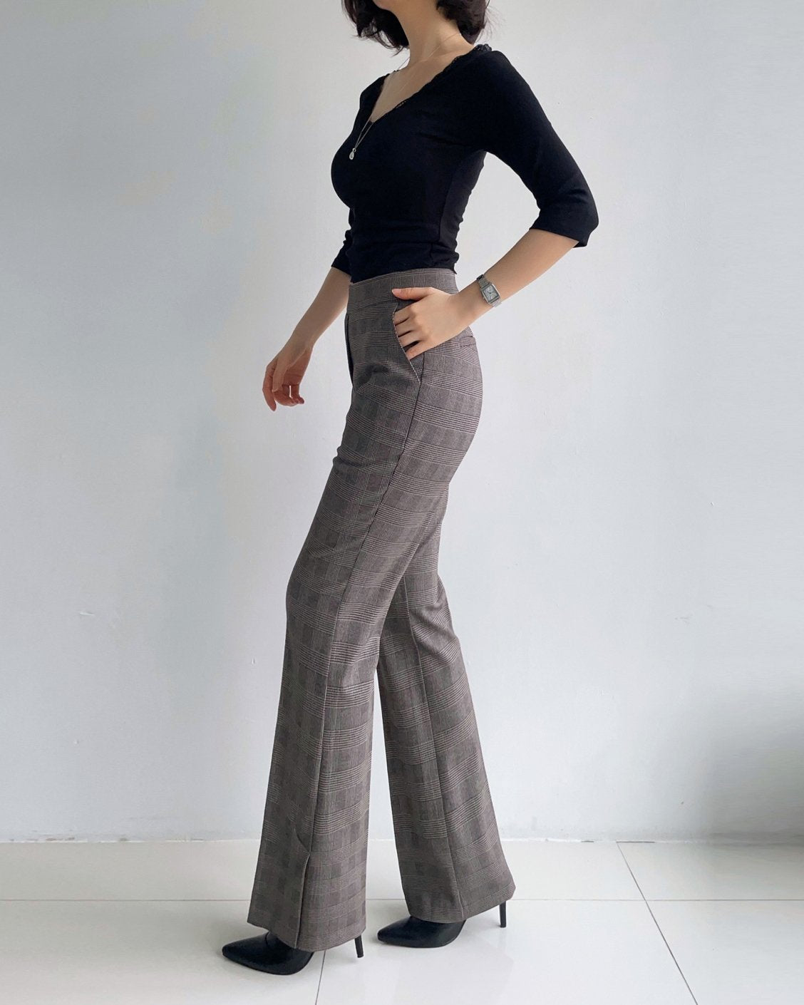 MOMS WEAR HOWLUK Checkered bootcut pants
