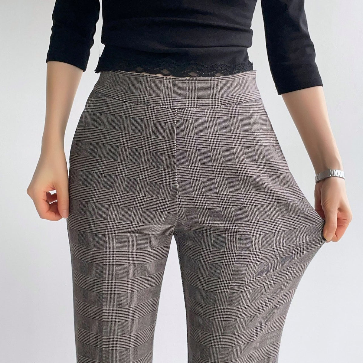 MOMS WEAR HOWLUK Checkered bootcut pants