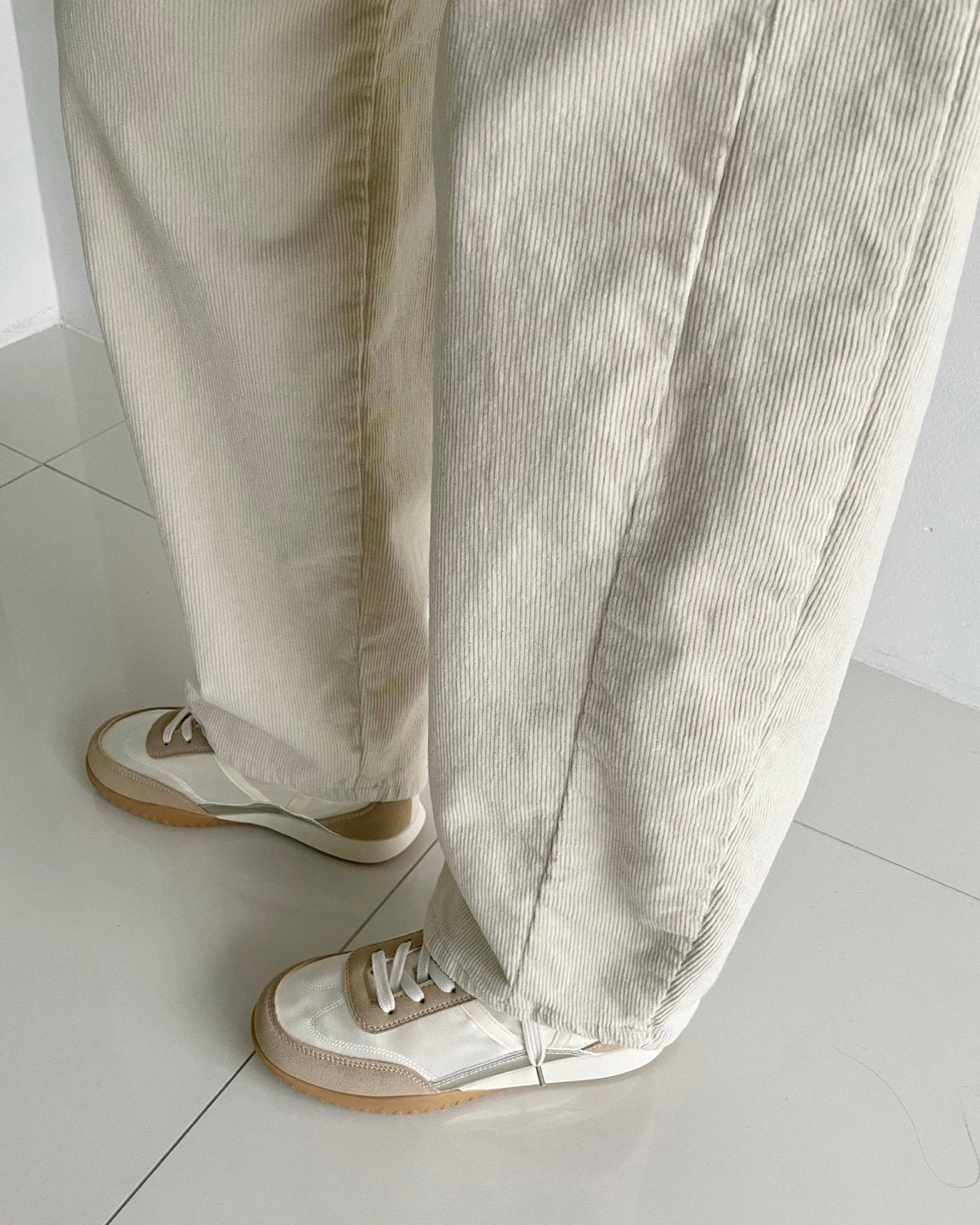 MOMS WEAR HOWLUK Corduroy curved pants (Fleece inside)
