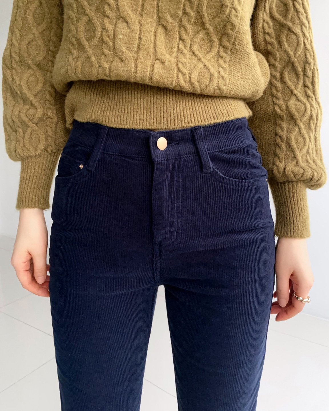 MOMS WEAR HOWLUK Corduroy span straight fit pants (Fleece inside)