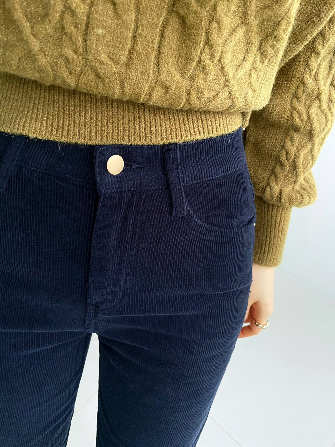 MOMS WEAR HOWLUK Corduroy span straight fit pants (Fleece inside)