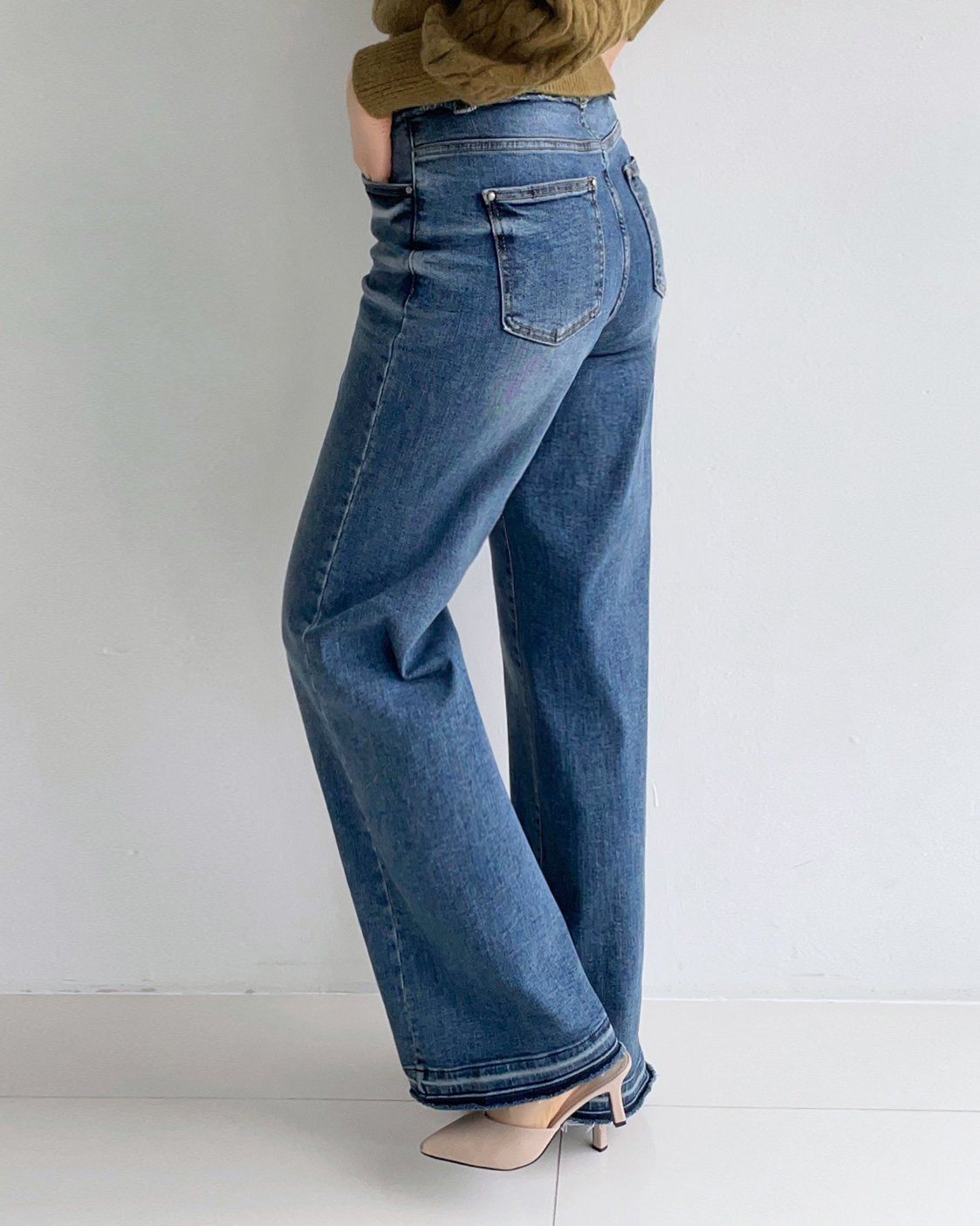 MOMS WEAR HOWLUK Washed denim pants