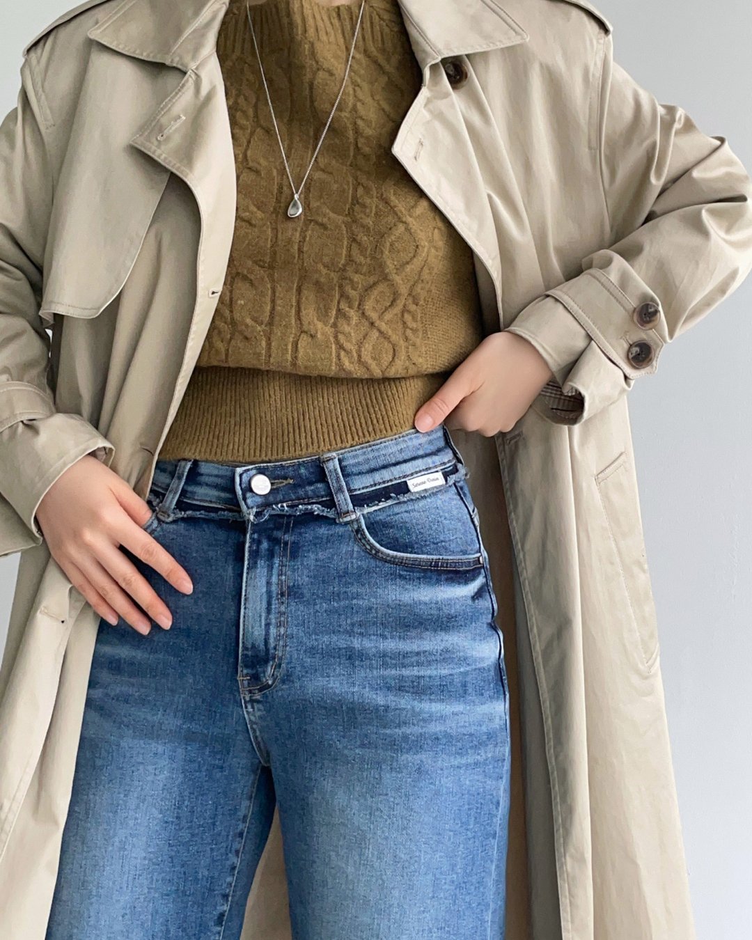 MOMS WEAR HOWLUK Washed denim pants