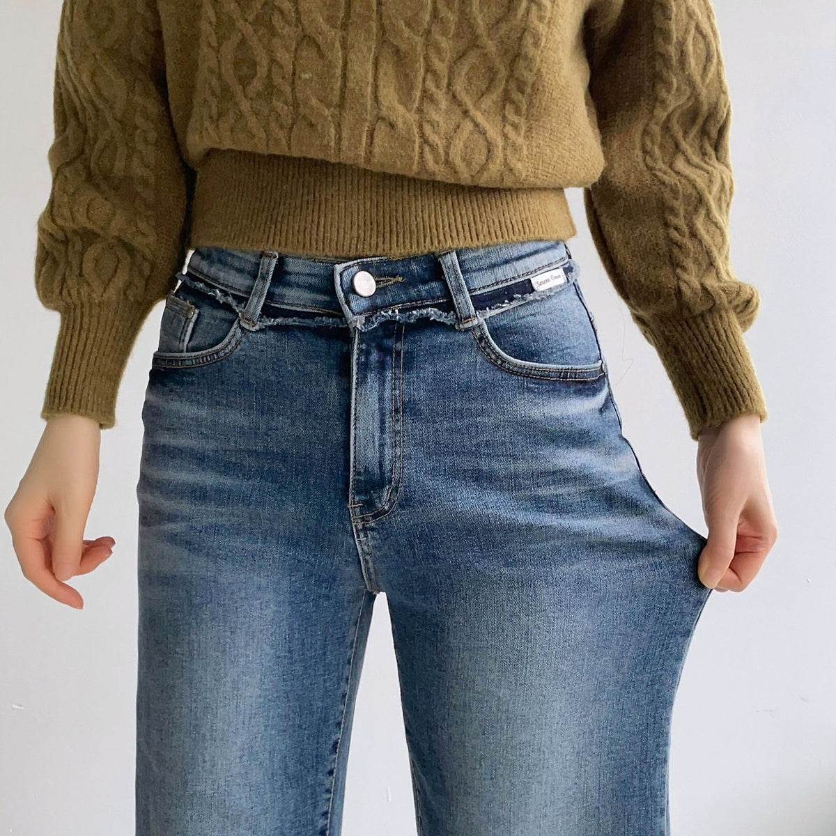MOMS WEAR HOWLUK Washed denim pants
