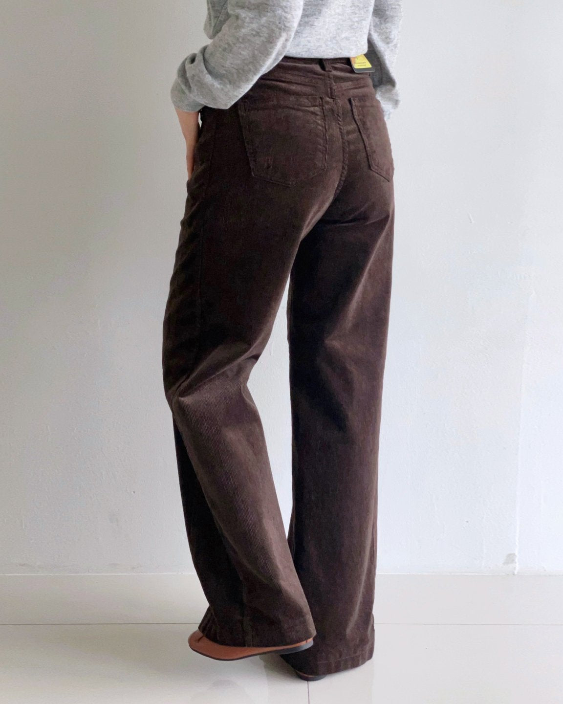 MOMS WEAR HOWLUK Tencel corduroy wide pants