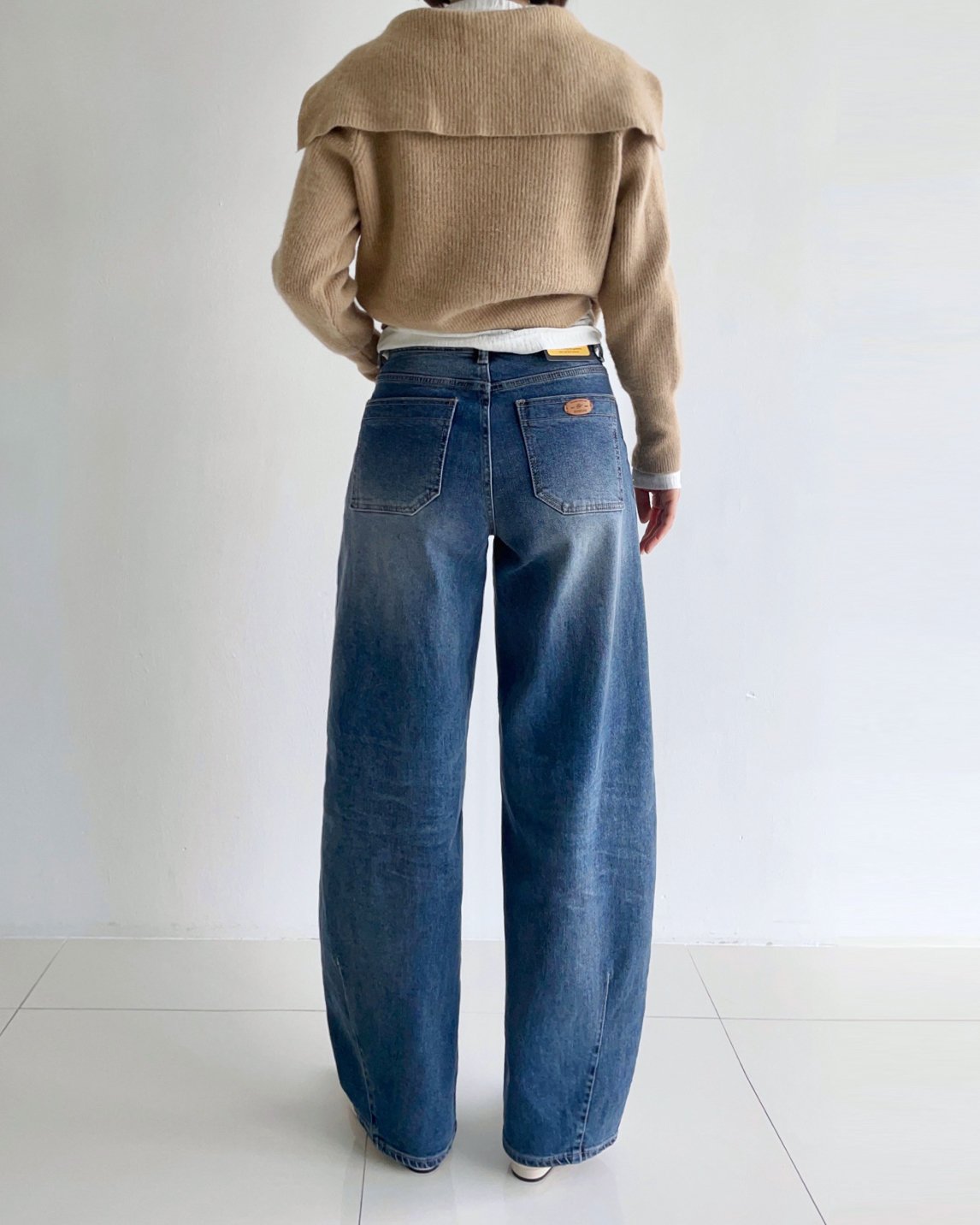 MOMS WEAR HOWLUK Embo barrel pants
