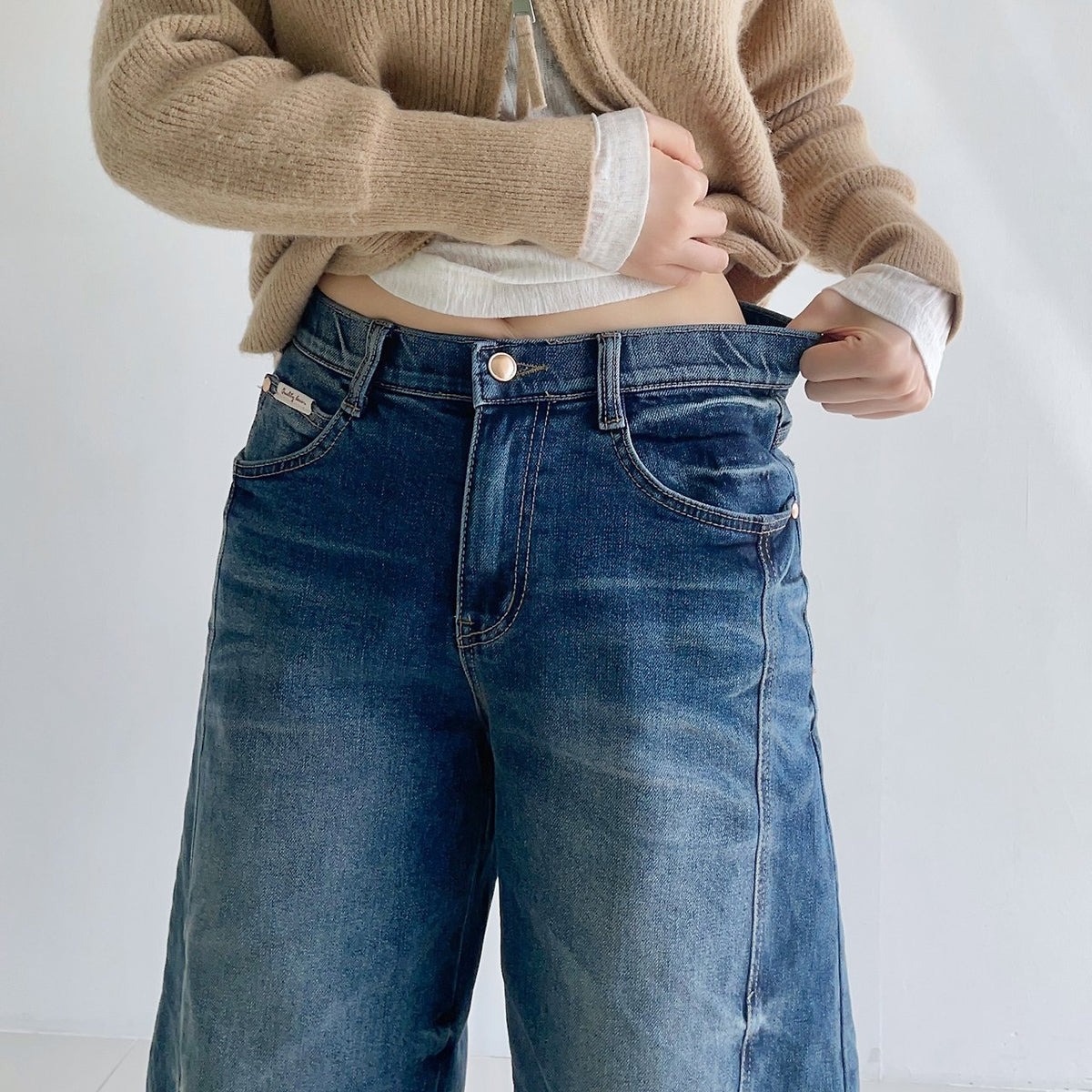 MOMS WEAR HOWLUK Embo barrel pants