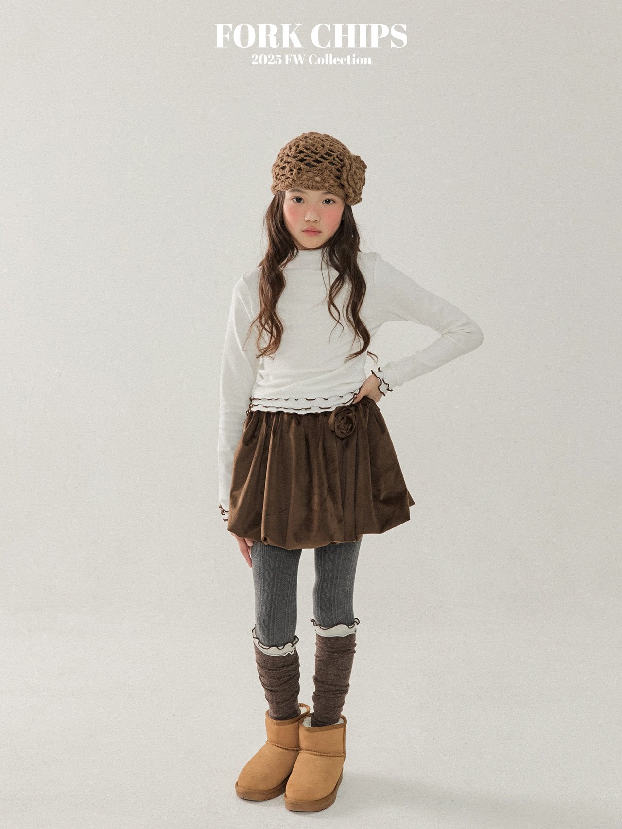 FORK CHIPS Ruffle turtle neck top