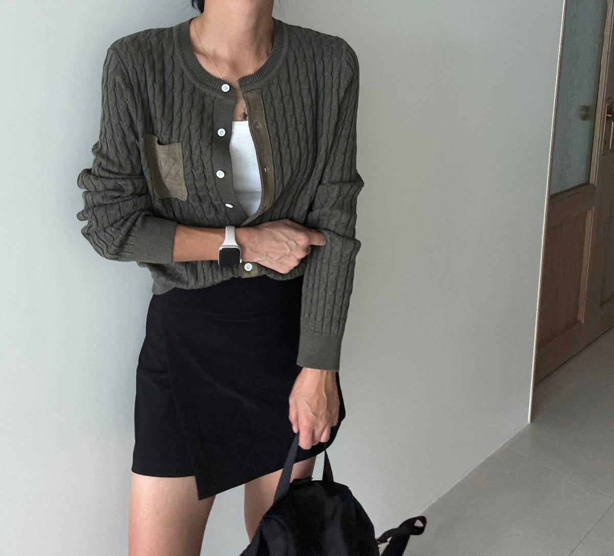 MOMS WEAR Touch Cable Knit Suede Contrast Cable Wool Office Button Cardigan