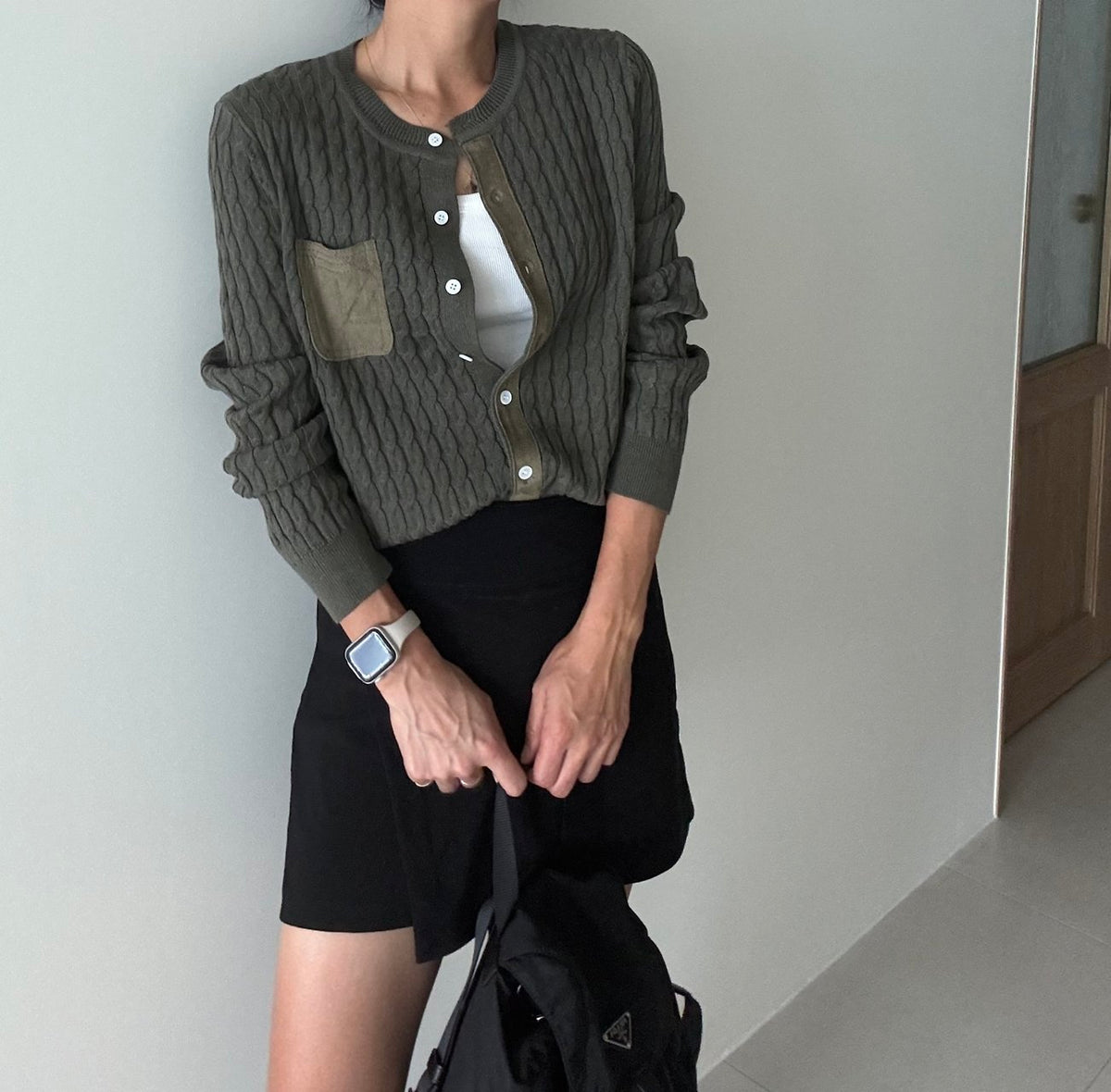 MOMS WEAR Touch Cable Knit Suede Contrast Cable Wool Office Button Cardigan