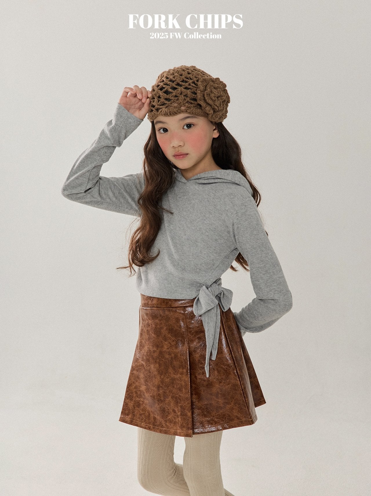 FORK CHIPS Jessi twisted hood top